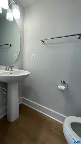 $2,400 | 809 Wesley Lane, Unit A, Charlottesville, VA 22911