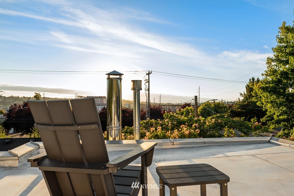 428 Northwest 45th Street Seattle, WA 98107 - Photo 15 of 26 a view of outdoor seating