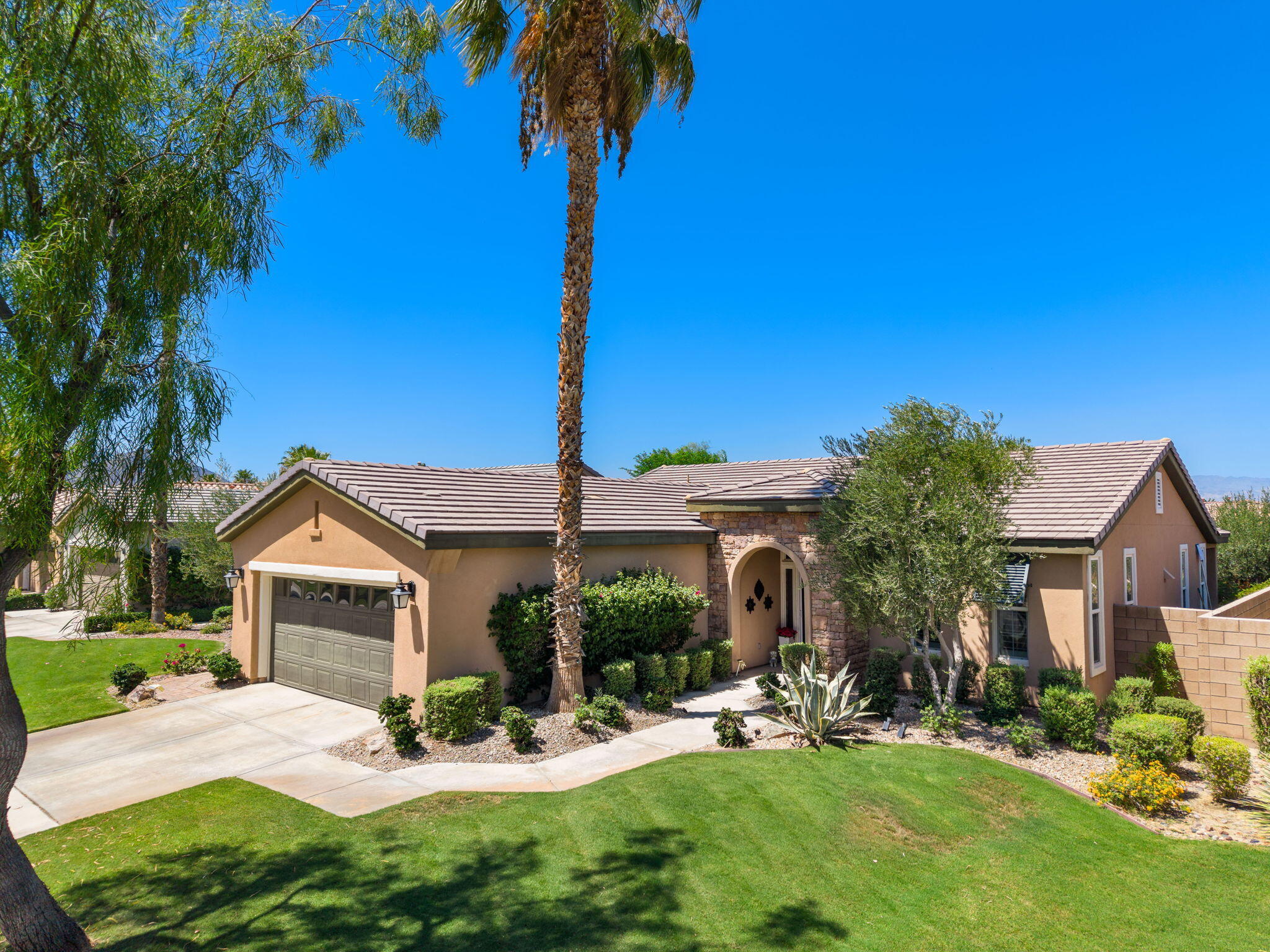 81160 Red Rock Road La Quinta, CA 92253 - Photo 3 of 62 3-web-or-mls-JMRedRock_OPMG_0626_003