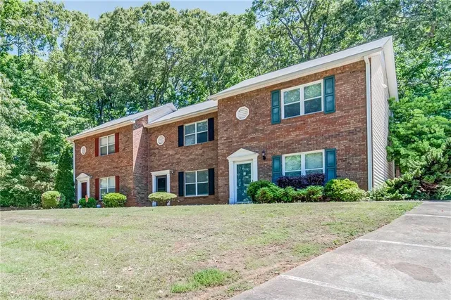 $1,485 | 4084 Hidden Hollow Drive, Unit B, Gainesville, GA 30506
