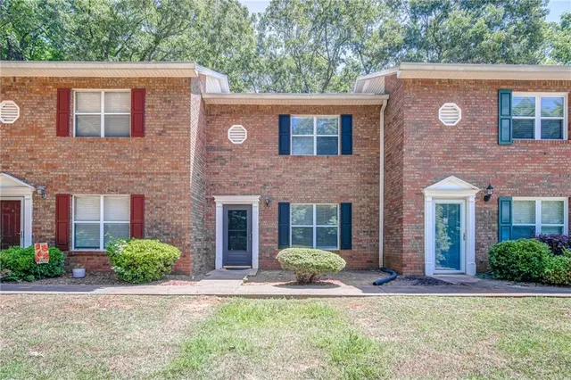 $1,485 | 4084 Hidden Hollow Drive, Unit B, Gainesville, GA 30506