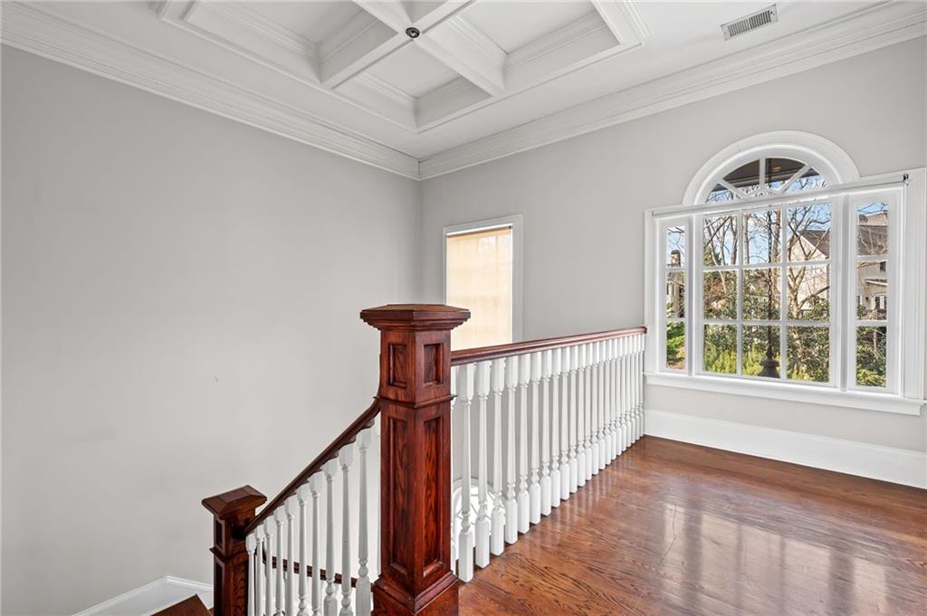 4288 Olde Mill Lane Atlanta, GA 30342 - Photo 11 of 37