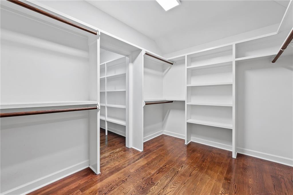 4288 Olde Mill Lane Atlanta, GA 30342 - Photo 19 of 37