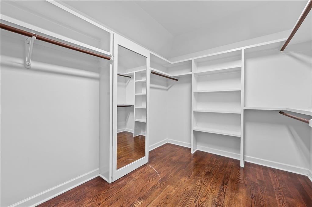 4288 Olde Mill Lane Atlanta, GA 30342 - Photo 20 of 37