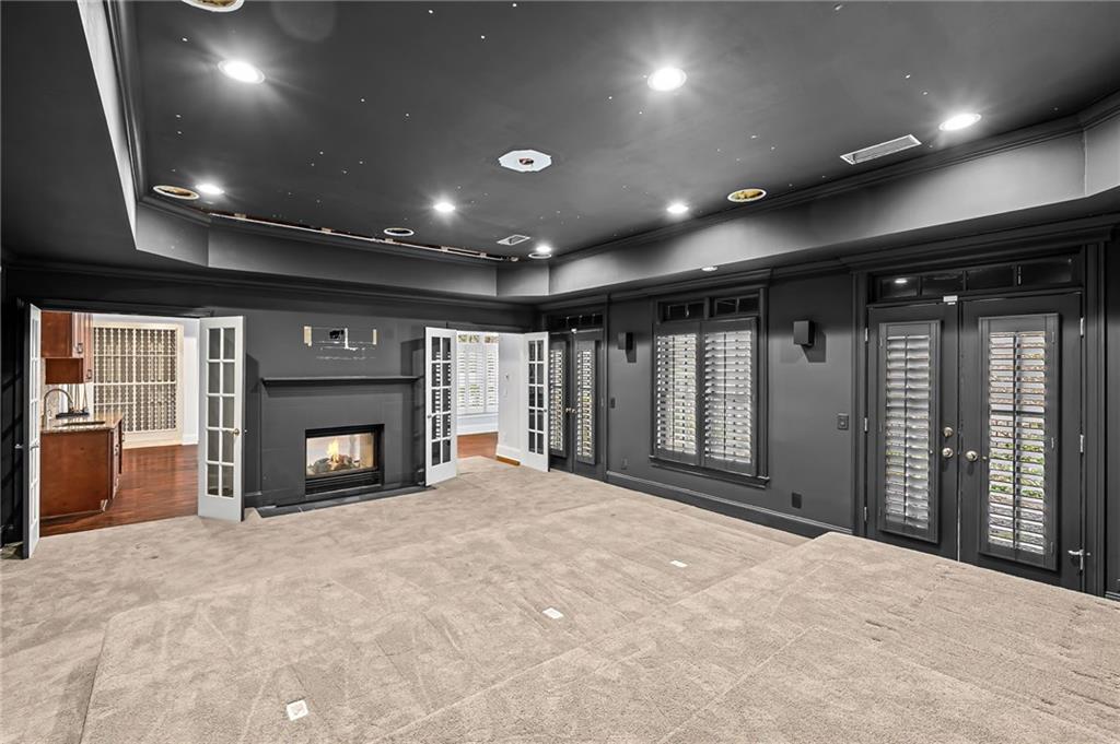 4288 Olde Mill Lane Atlanta, GA 30342 - Photo 33 of 37