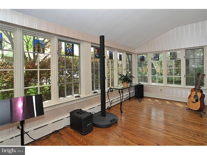 342 Fisher Road Jenkintown, PA 19046 - Photo 6 of 21 Sun Room