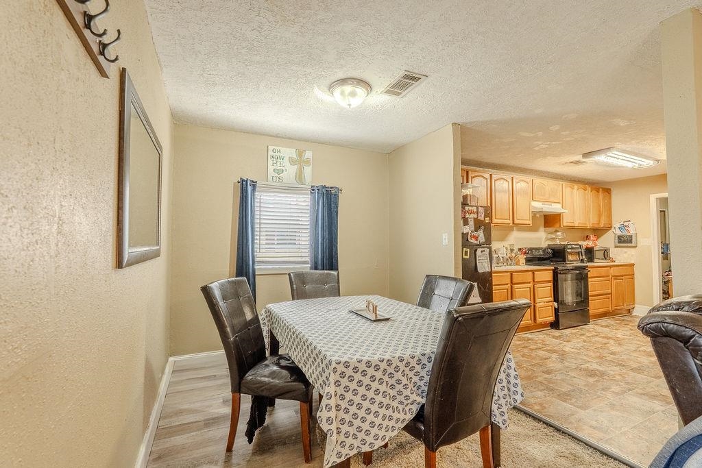 4565 Beaumont Drive Beaumont, TX 77708 - Photo 4 of 12