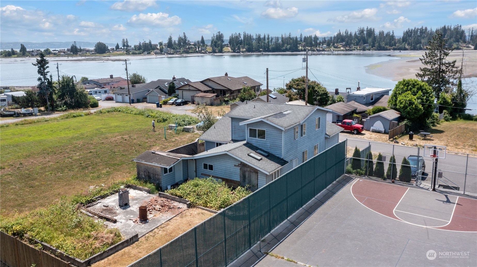 7009 Totem Beach Loop Road Marysville, WA 98271 - Photo 5 of 40 Gallery Image 5