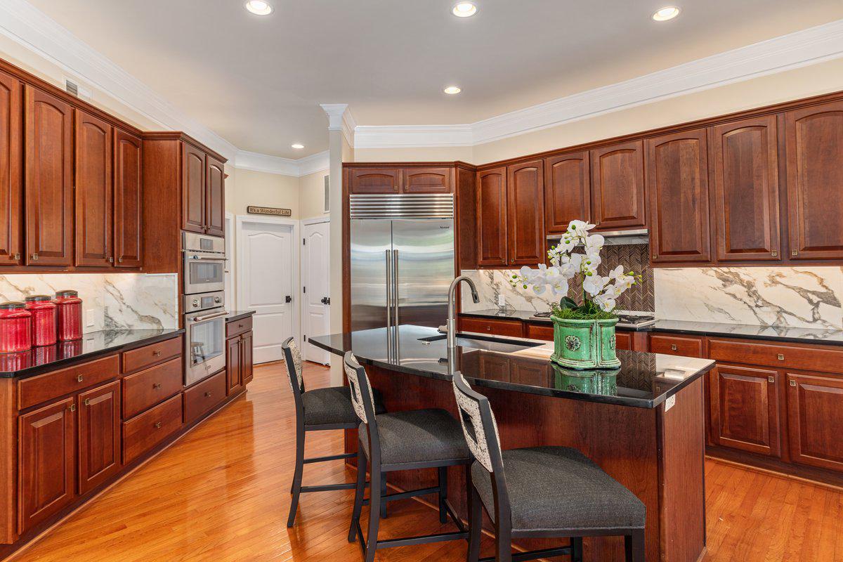 19194 Greystone Square Leesburg, VA 20176 - Photo 13 of 96 Custom built extended island