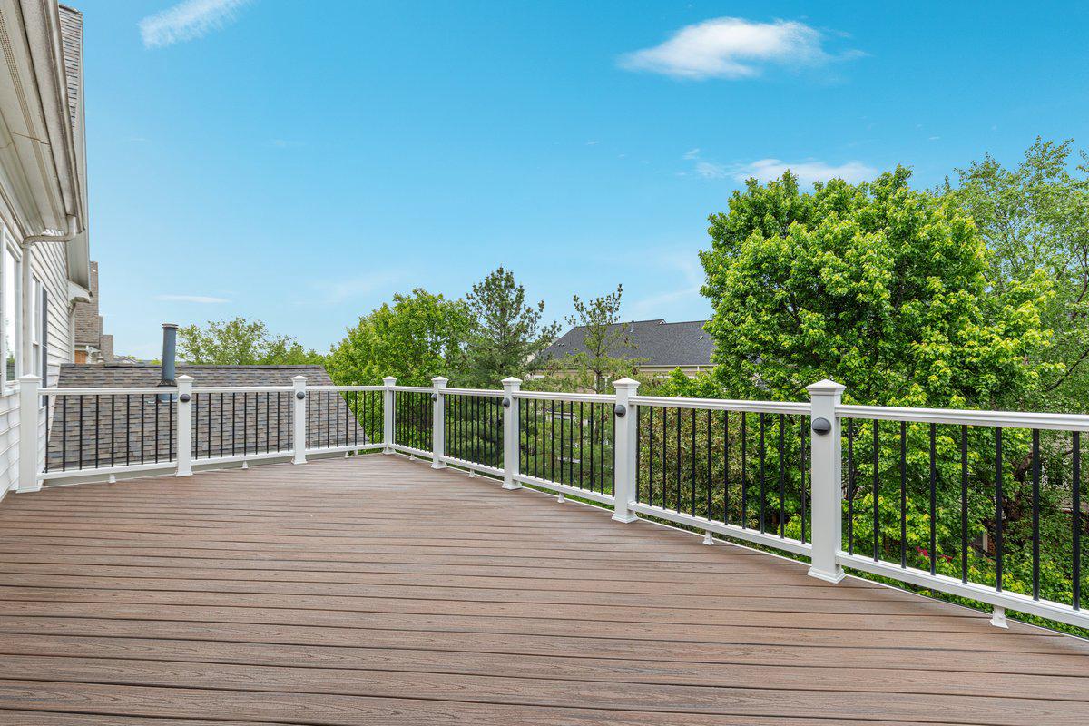 19194 Greystone Square Leesburg, VA 20176 - Photo 26 of 96 Private balcony off owners suite