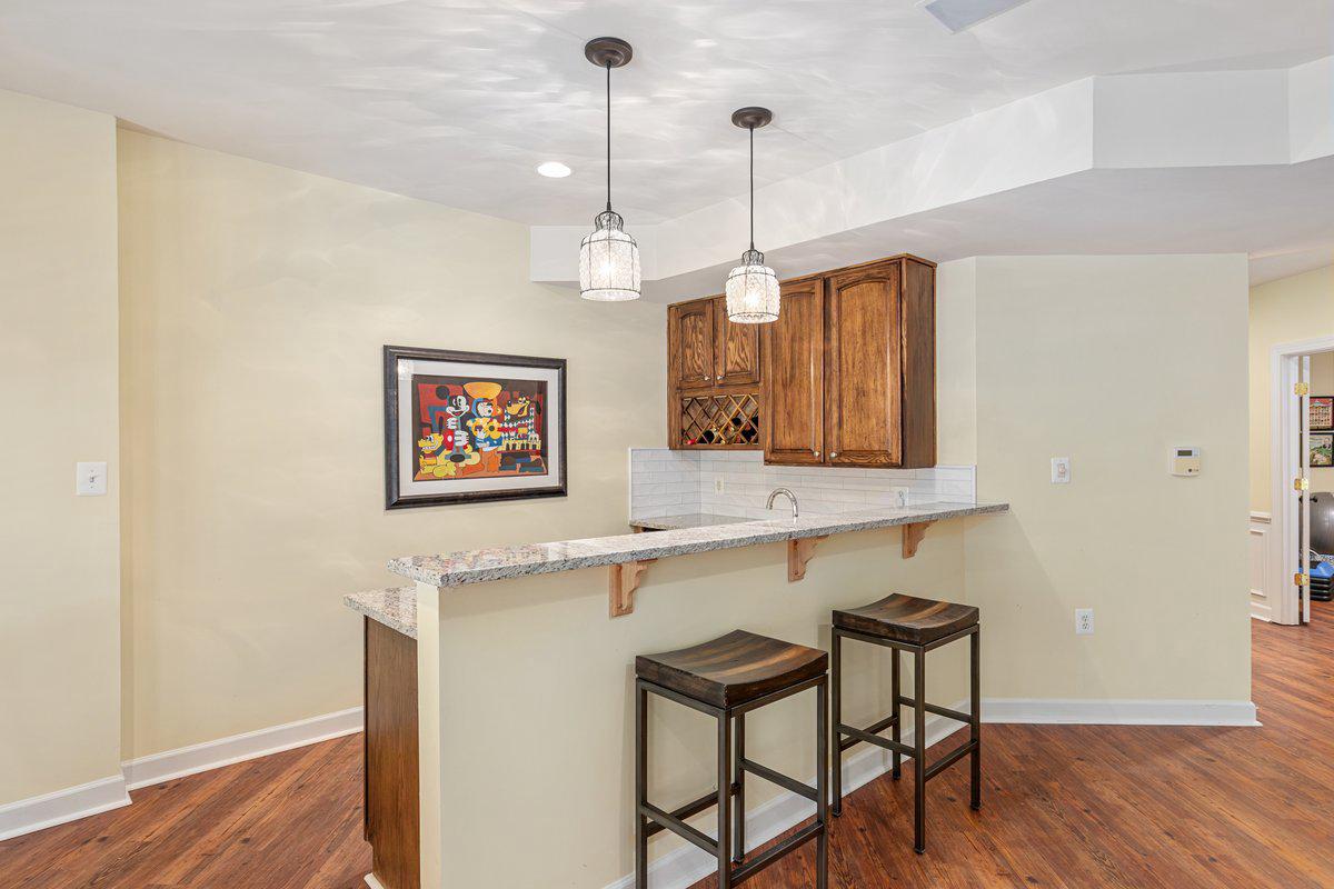 19194 Greystone Square Leesburg, VA 20176 - Photo 50 of 96 Wet bar open to recreation room