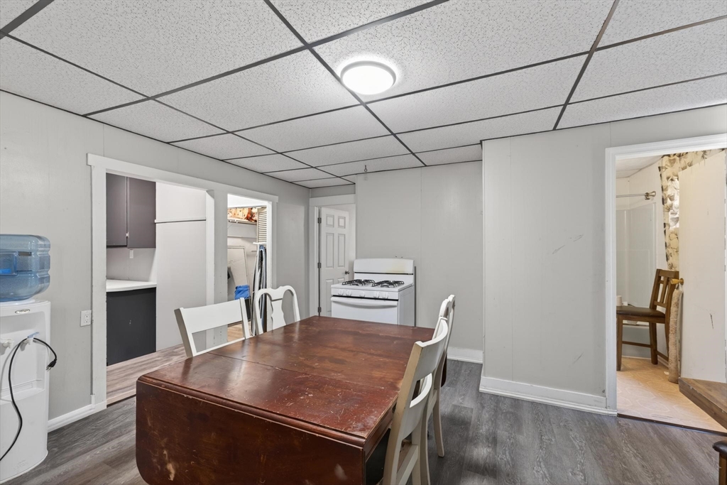96 John Street Fall River, MA 02721 - Photo 23 of 40