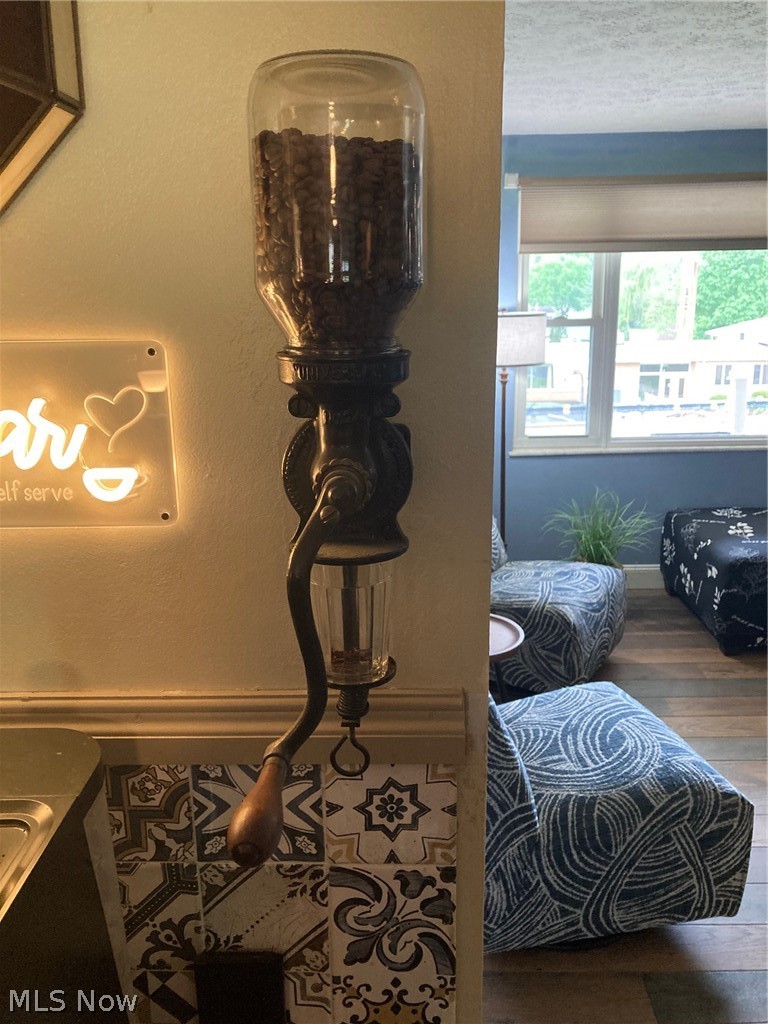 202 Ridgewood Boulevard Minerva, OH 44657 - Photo 36 of 38 (antique coffee grinder will not convey)