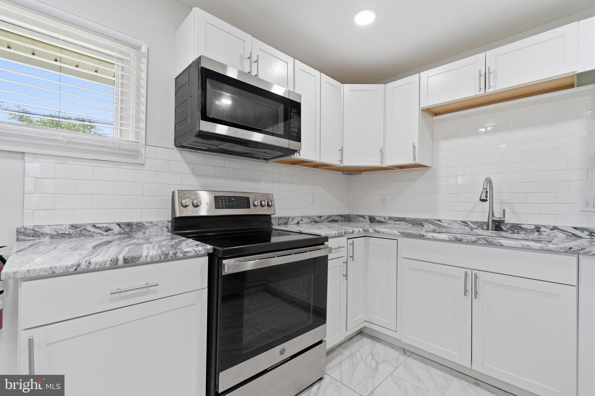 47 Mintleaf Road Levittown, PA 19056 - Photo 9 of 25