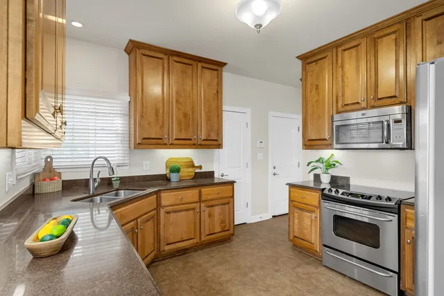 $595,000 | 1013 Fox Hollow Place, Adams, TN 37010