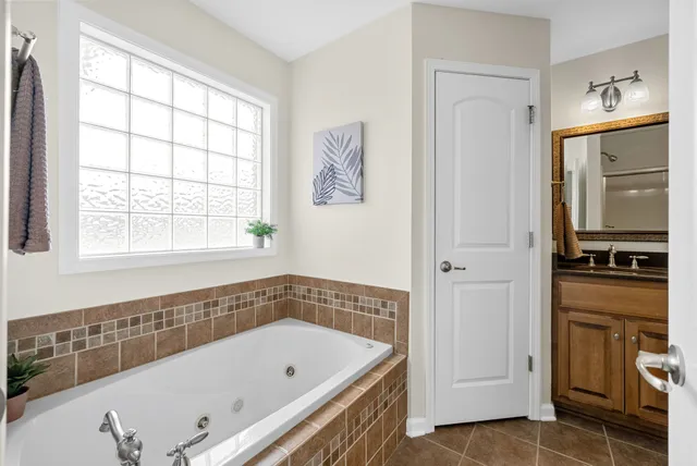 $595,000 | 1013 Fox Hollow Place, Adams, TN 37010