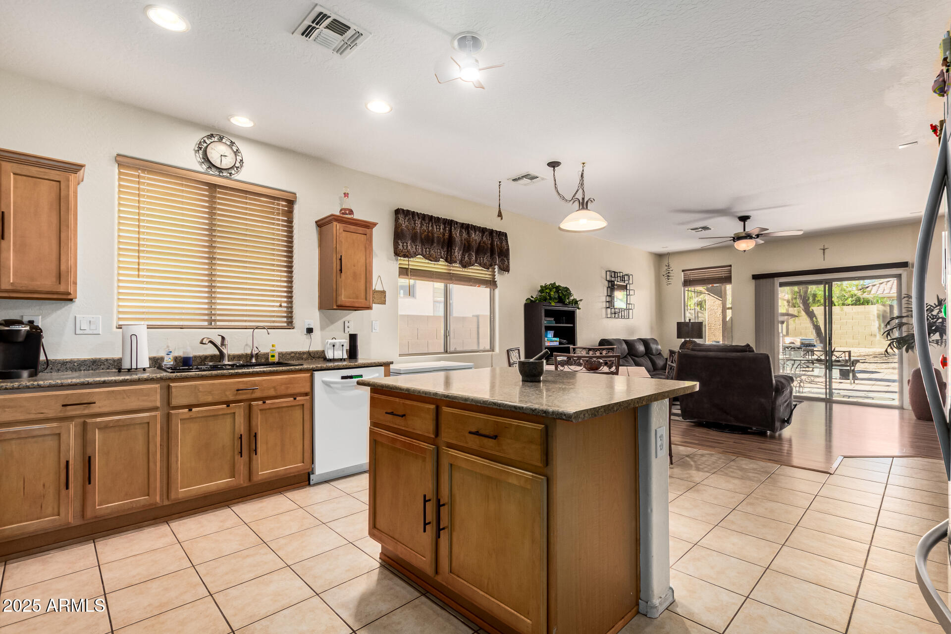 1730 West Hemingway Lane Anthem, AZ 85086 - Photo 9 of 25 14-Hemingway