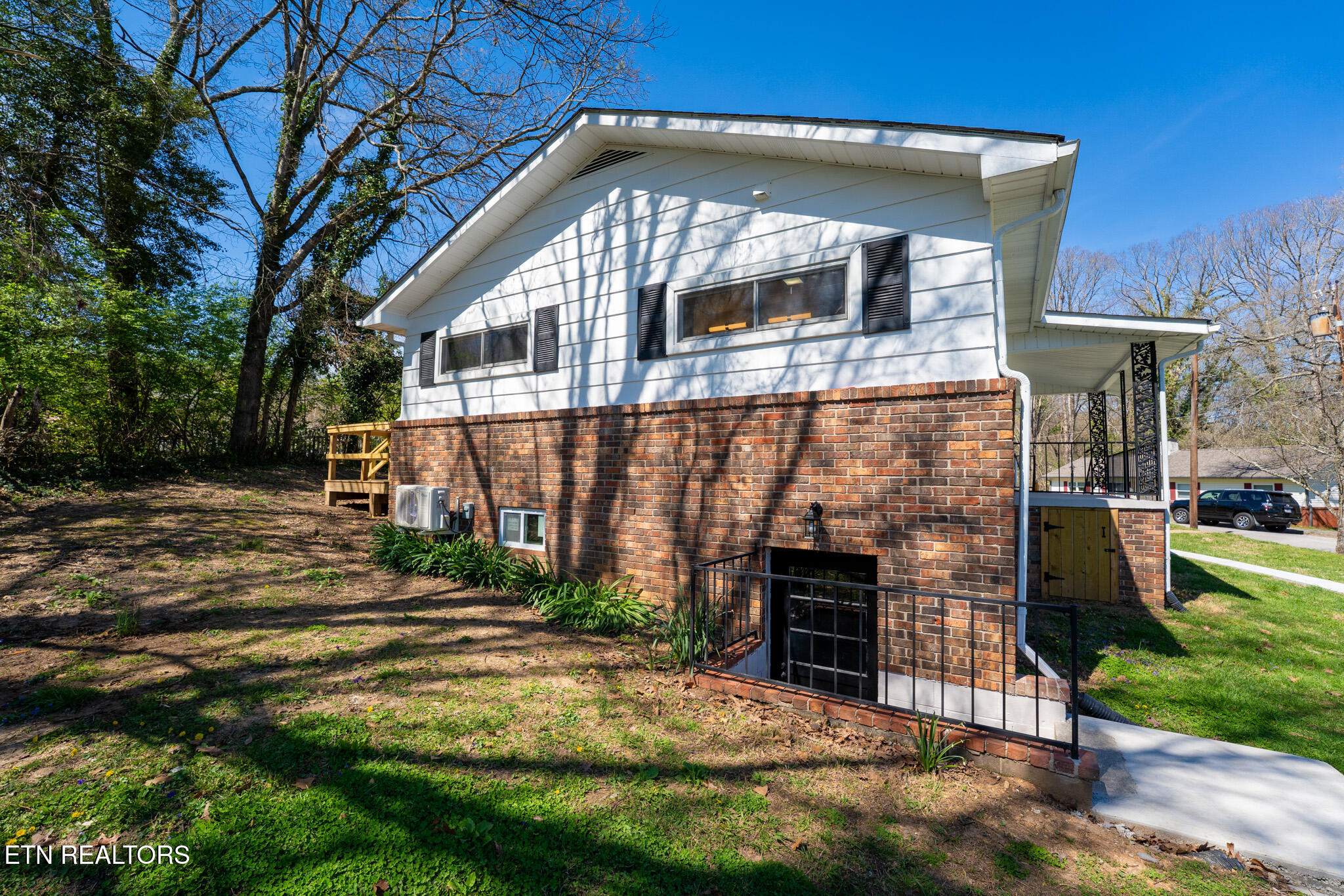 127 Tabor Road Oak Ridge, TN 37830 - Photo 33 of 33 127 Tabor Road -39