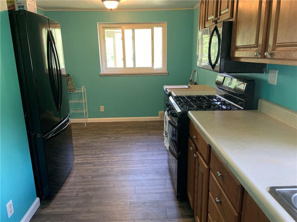 182 1/2 Beale Road Sarver, PA 16055 - Photo 4 of 23 Gallery Image 4