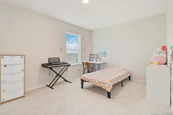 $2,250 | 13123 Sendero Roble, San Antonio, TX 78253