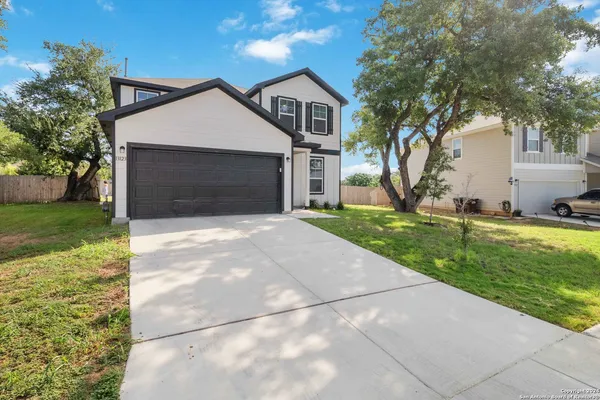 $2,250 | 13123 Sendero Roble, San Antonio, TX 78253