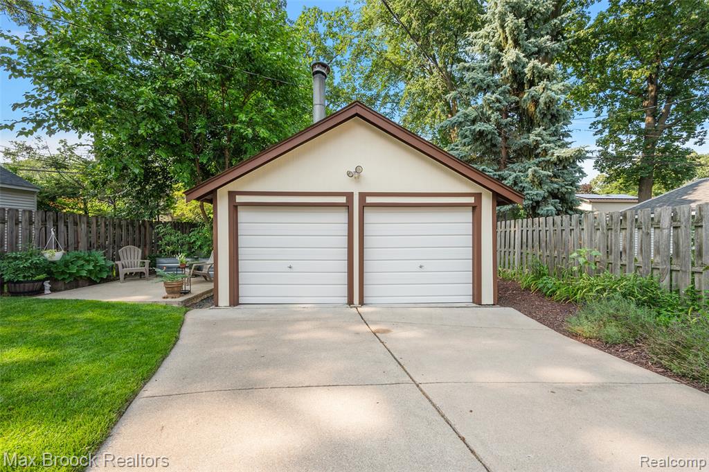 47 Wellesley Drive Pleasant Ridge, MI 48069 - Photo 27 of 34