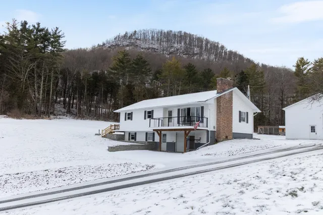 $569,000 | 349 Middle Road, Milton, VT 05468