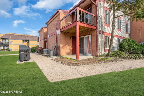 $259,990 | 22 Newport Court, Unit 210, Brick, NJ 08724