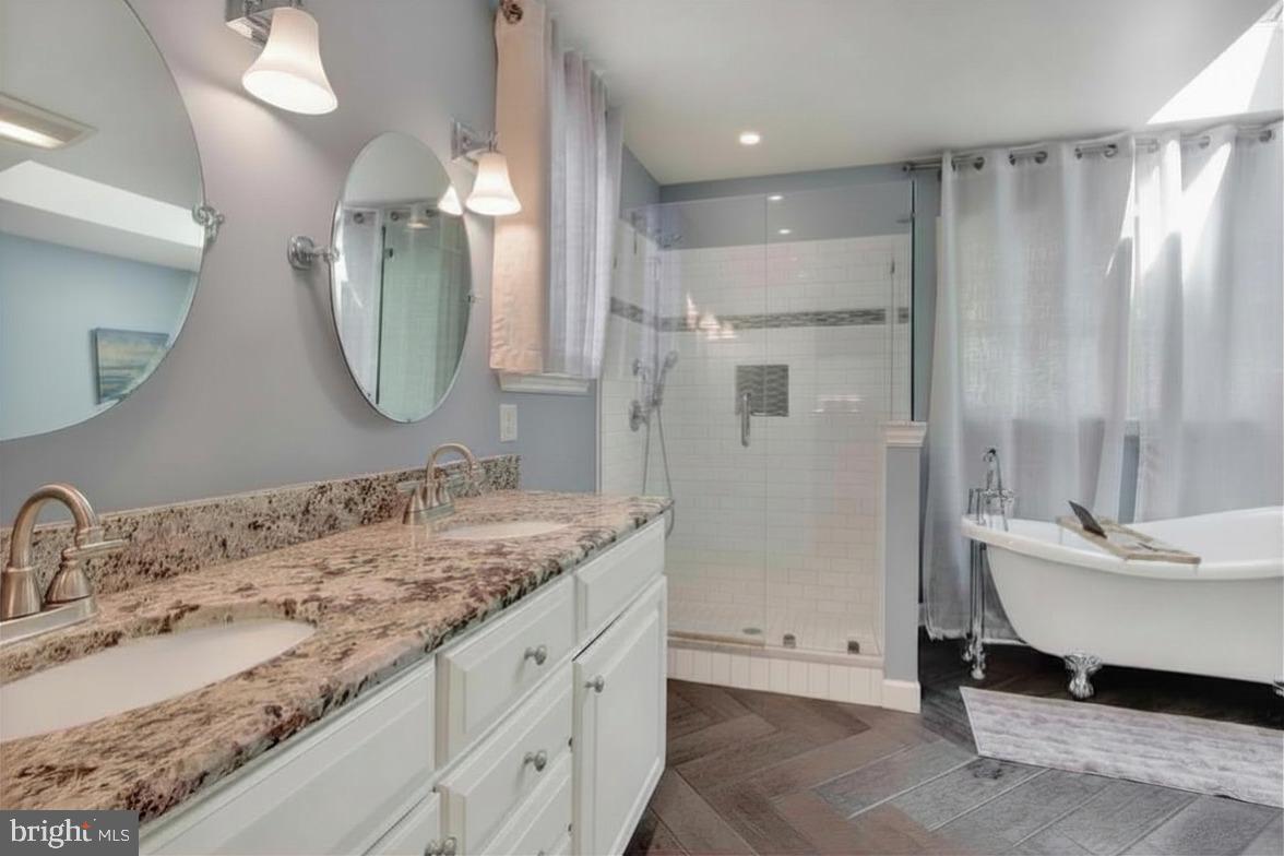 181 Green Valley Road Sinking Spring, PA 19608 - Photo 20 of 36 Master bathroom
