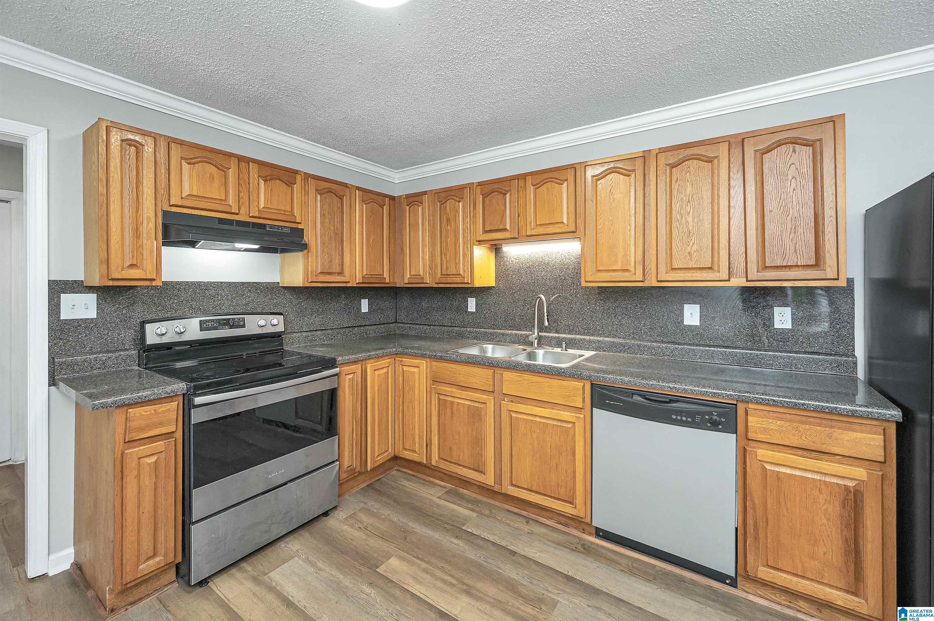 629 Scott Drive Moody, AL 35004 - Photo 8 of 33