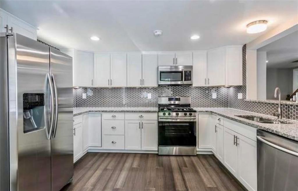 5525 Clearview Road Gibsonia, PA 15044 - Photo 4 of 20 Gallery Image 4