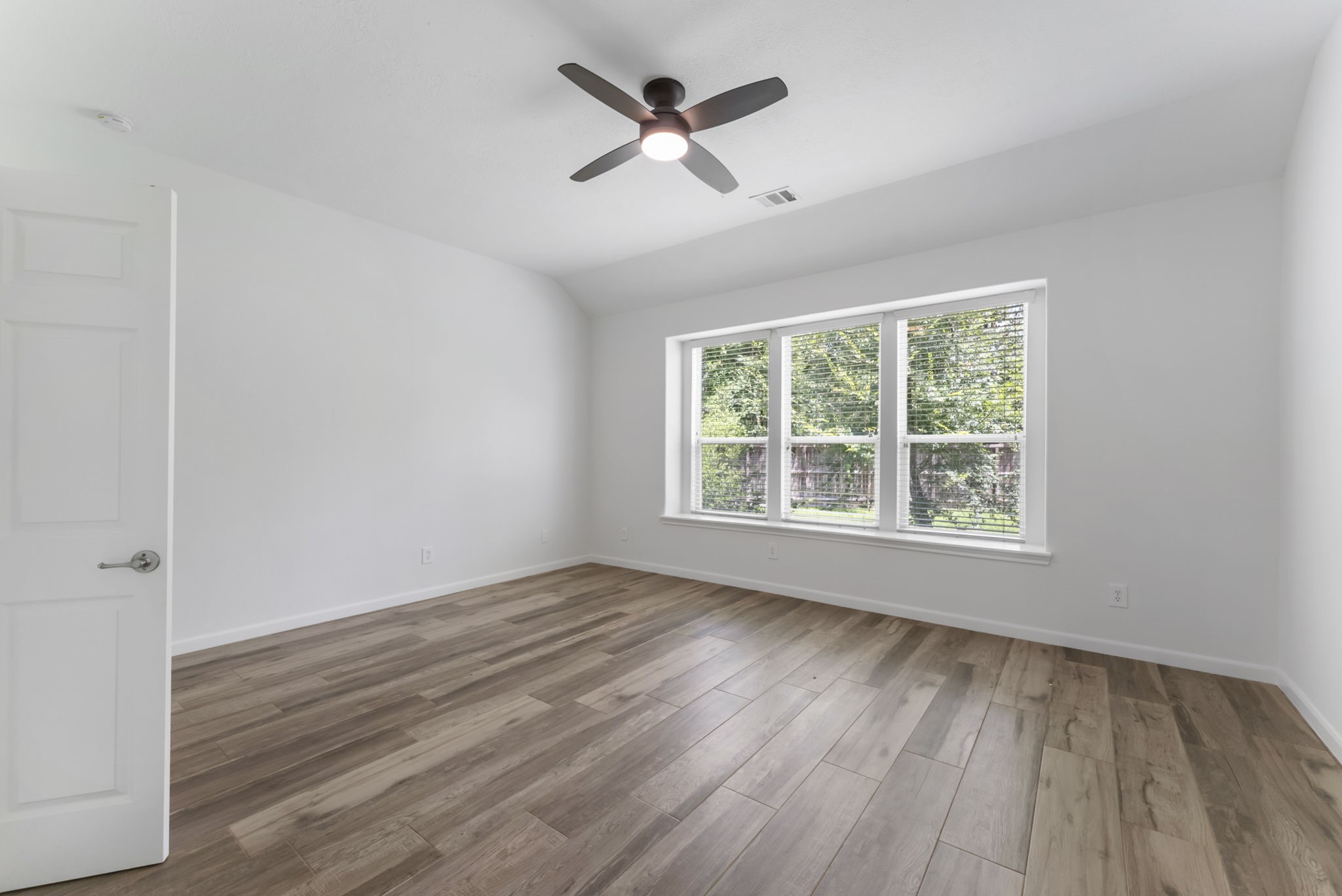 2 Granite Path Place Spring, TX 77389 - Photo 15 of 32