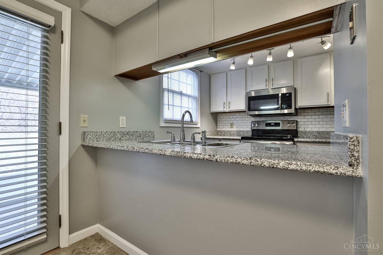 5664 Rapid Run Road, Unit 8 Cincinnati, OH 45238 - Photo 13 of 40 Gallery Image 13