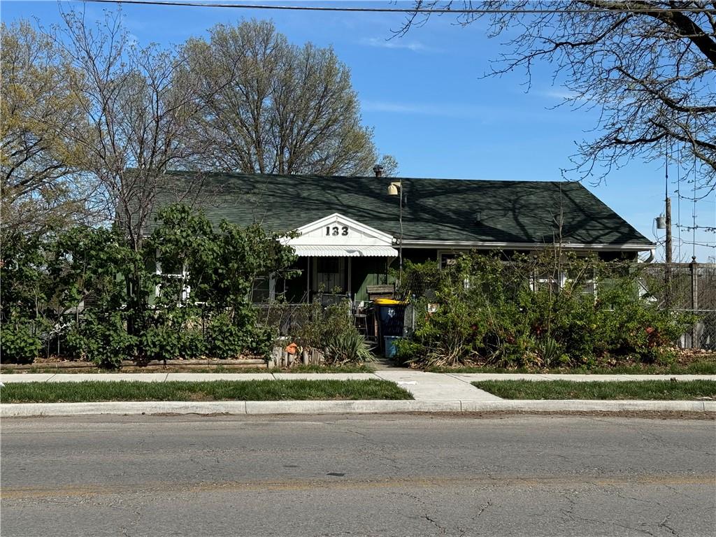 133 Hardesty Ave  