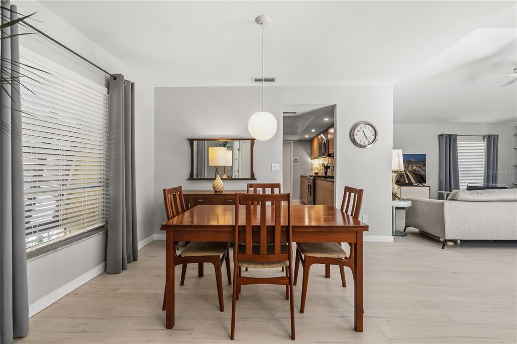 4938 Samoa Circle, Unit 6 Orlando, FL 32808 - Photo 11 of 37