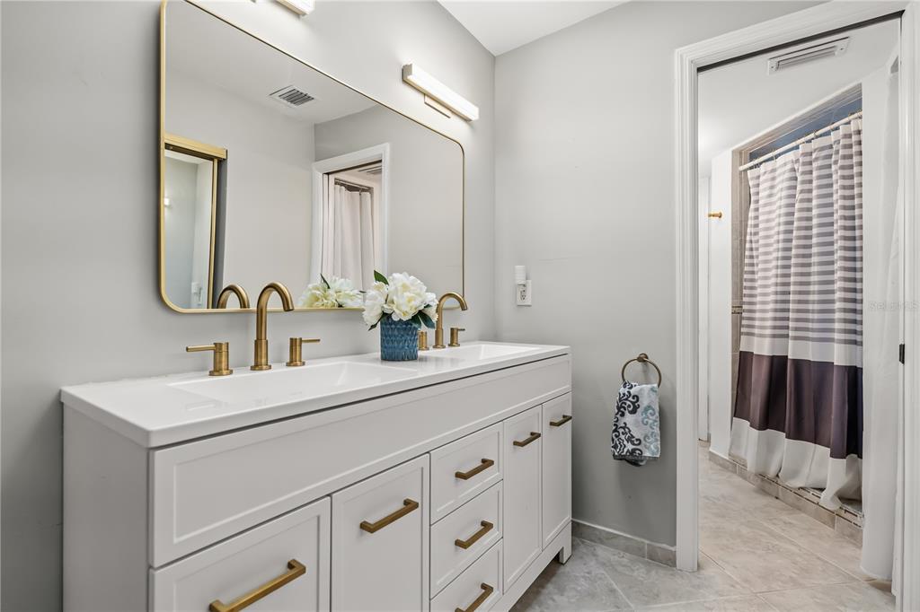 4938 Samoa Circle, Unit 6 Orlando, FL 32808 - Photo 20 of 37