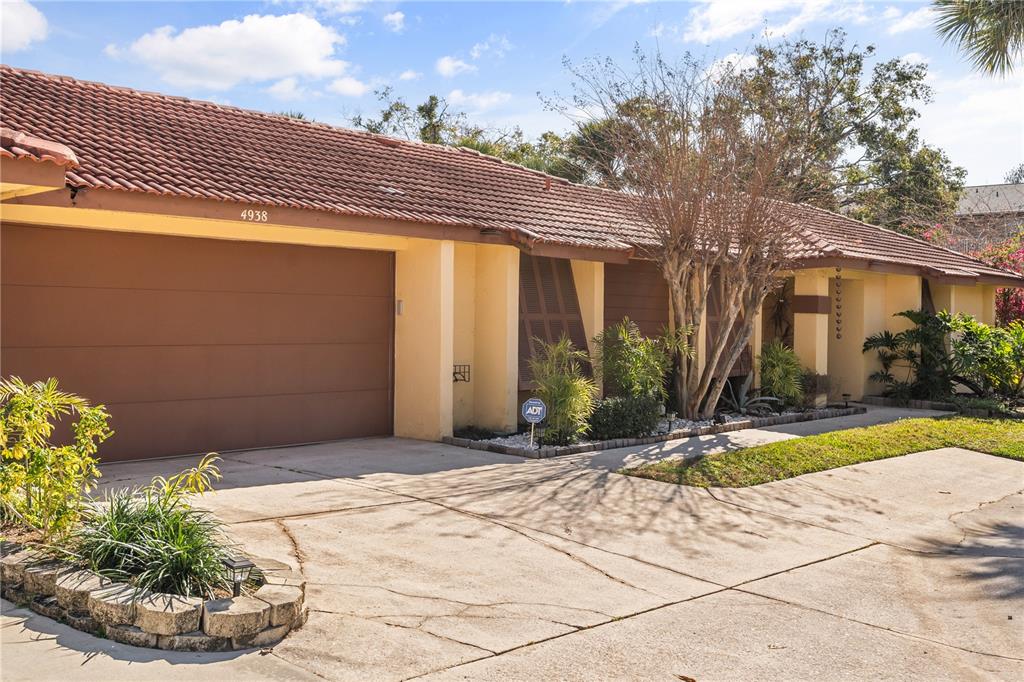 4938 Samoa Circle, Unit 6 Orlando, FL 32808 - Photo 2 of 37