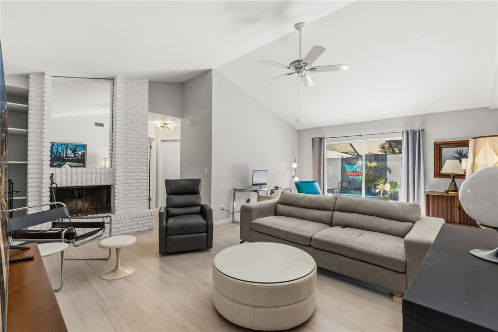 4938 Samoa Circle, Unit 6 Orlando, FL 32808 - Photo 8 of 37