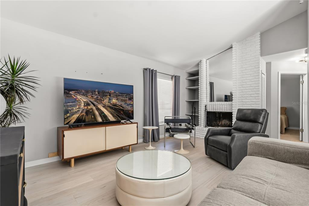 4938 Samoa Circle, Unit 6 Orlando, FL 32808 - Photo 9 of 37