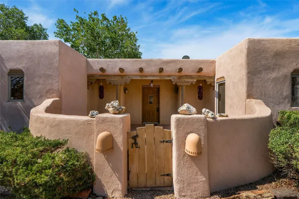 $749,000 | 88 Monte Alto Road, Santa Fe, NM 87508