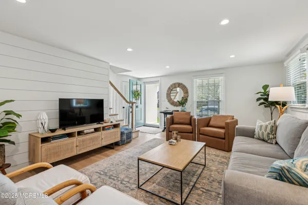 $10,000 | 242 Osborn Avenue, Bay Head, NJ 08742