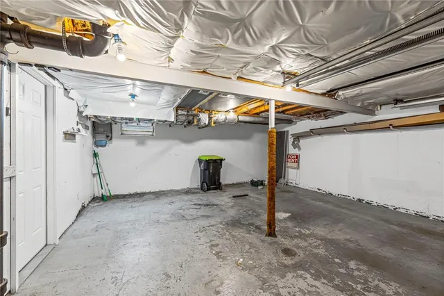 $215,000 | 3725 Northeast Colonial Drive, Lee's Summit, MO 64064