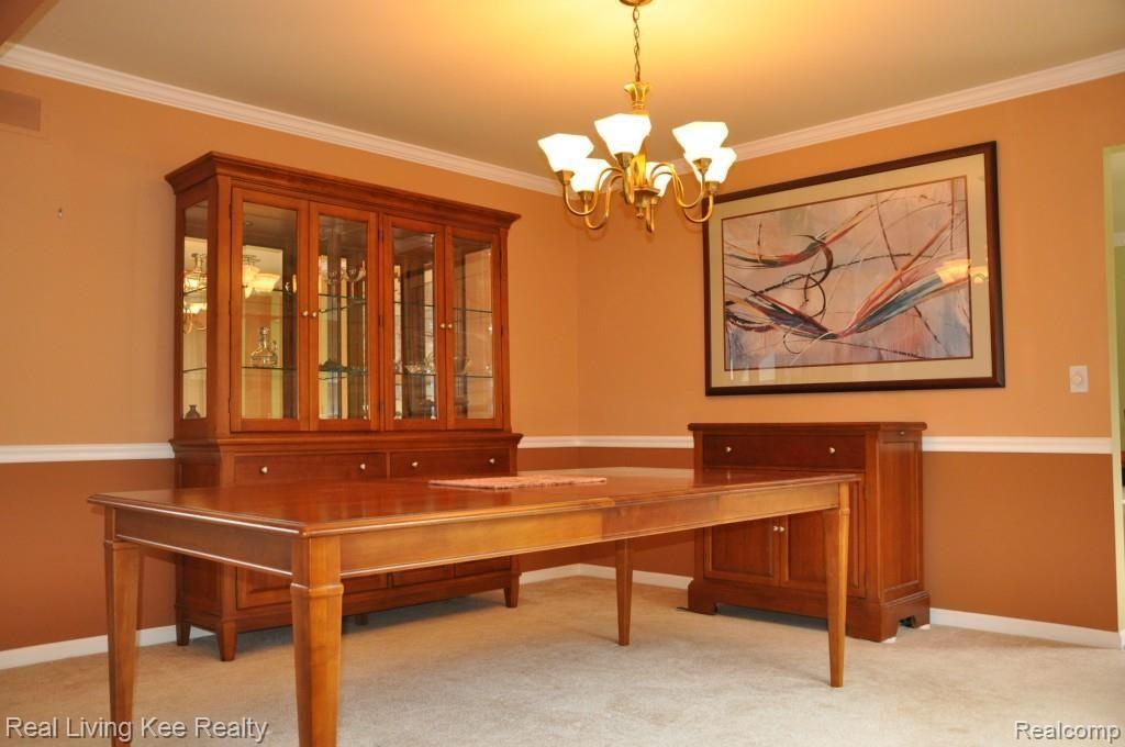 2192 Clinton View Circle Rochester, MI 48309 - Photo 21 of 35 DSC_0139.jpg