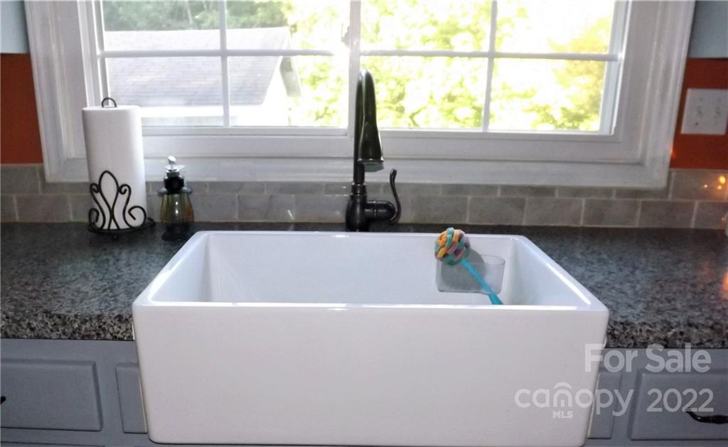 152 Elm Road Blacksburg, SC 29702 - Photo 4 of 29 Gallery Image 4