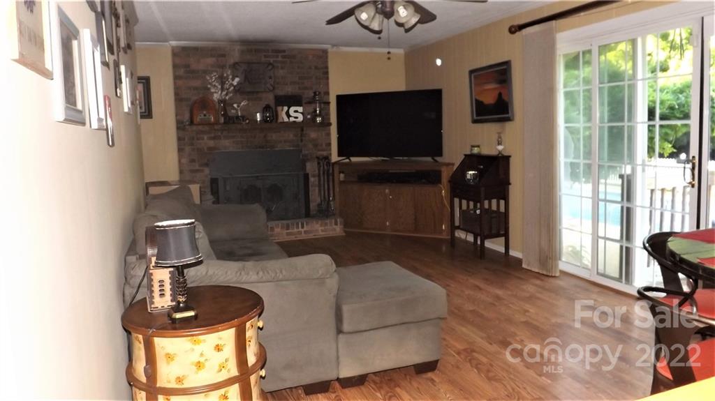 152 Elm Road Blacksburg, SC 29702 - Photo 7 of 29 Gallery Image 7