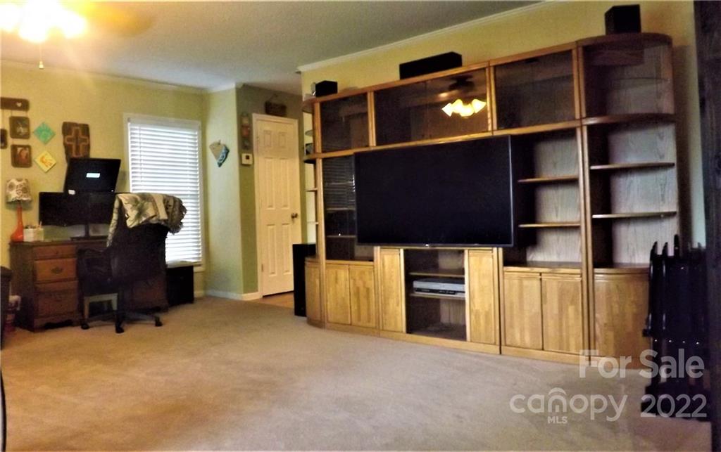 152 Elm Road Blacksburg, SC 29702 - Photo 9 of 29 Gallery Image 9
