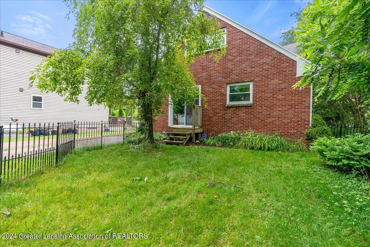 2629 Turner Road Lansing, MI 48906 - Photo 33 of 35 19-Media Jett - 13