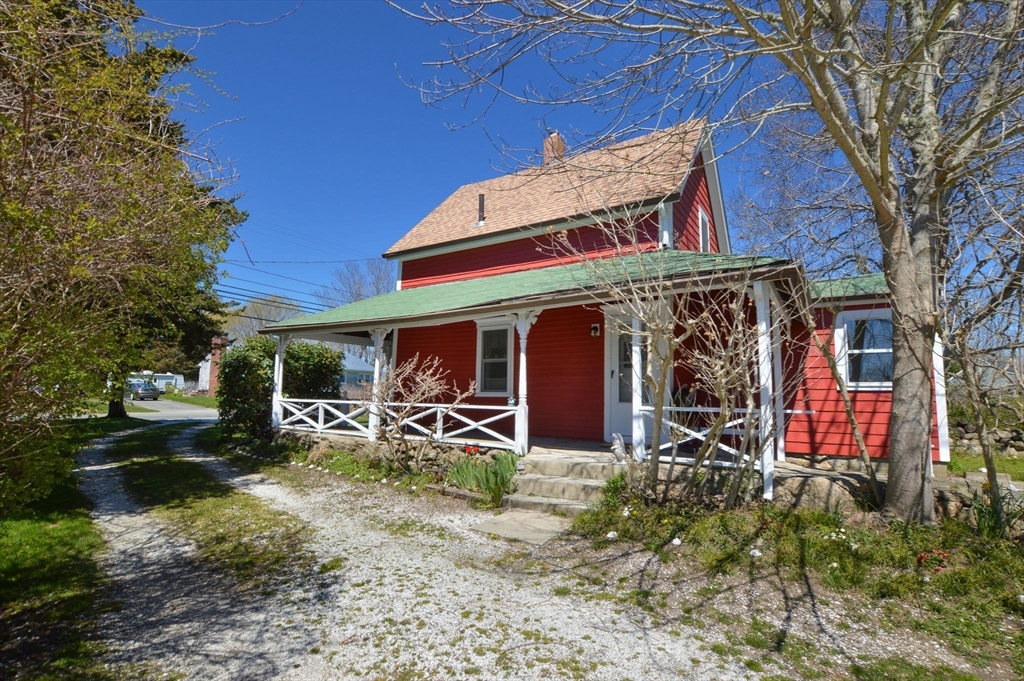 459 Sconticut Neck Road Fairhaven, MA 02719 - Photo 3 of 34 Gallery Image 3