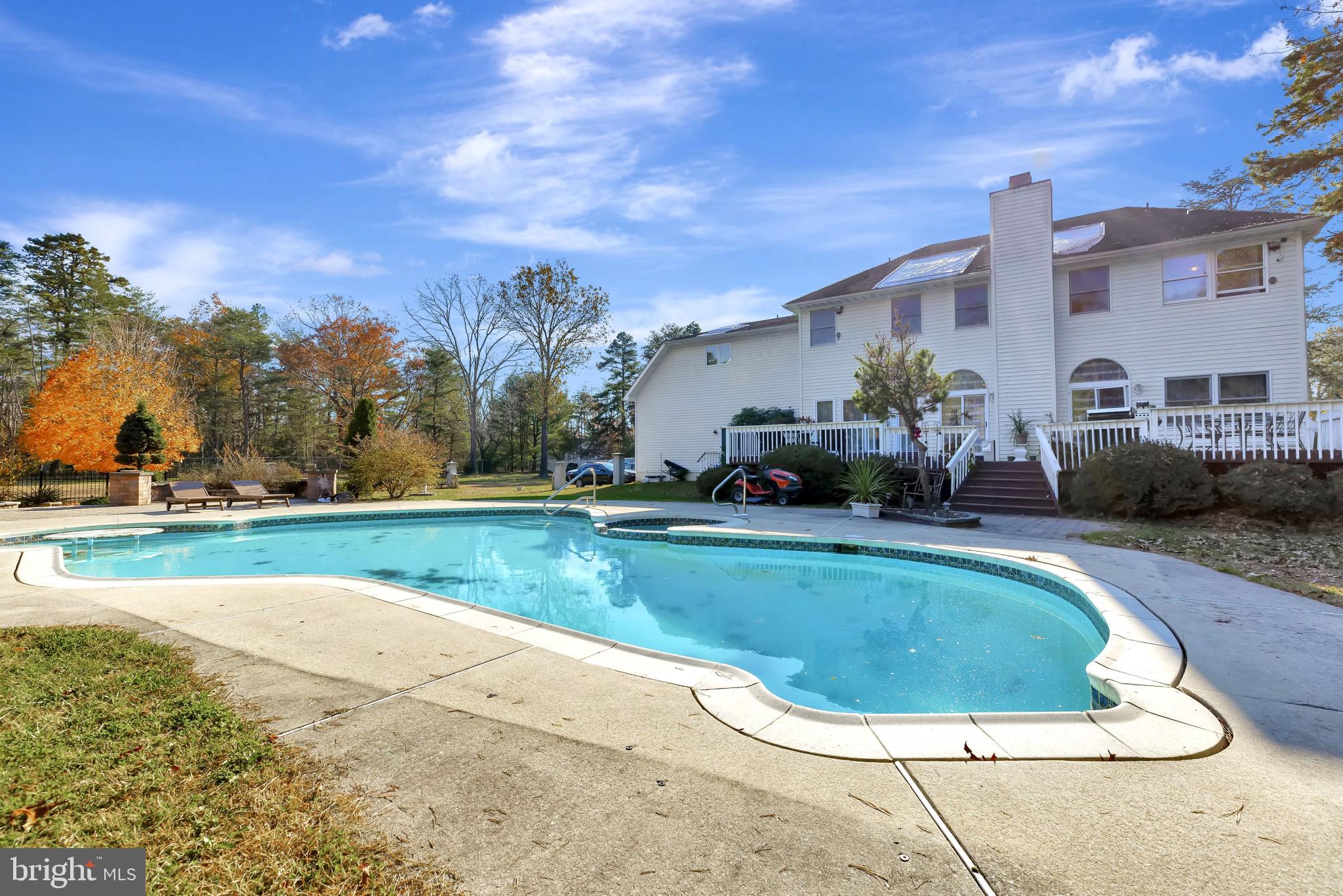 118 Dixontown Road Medford, NJ 08055 - Photo 28 of 44 In-ground pool