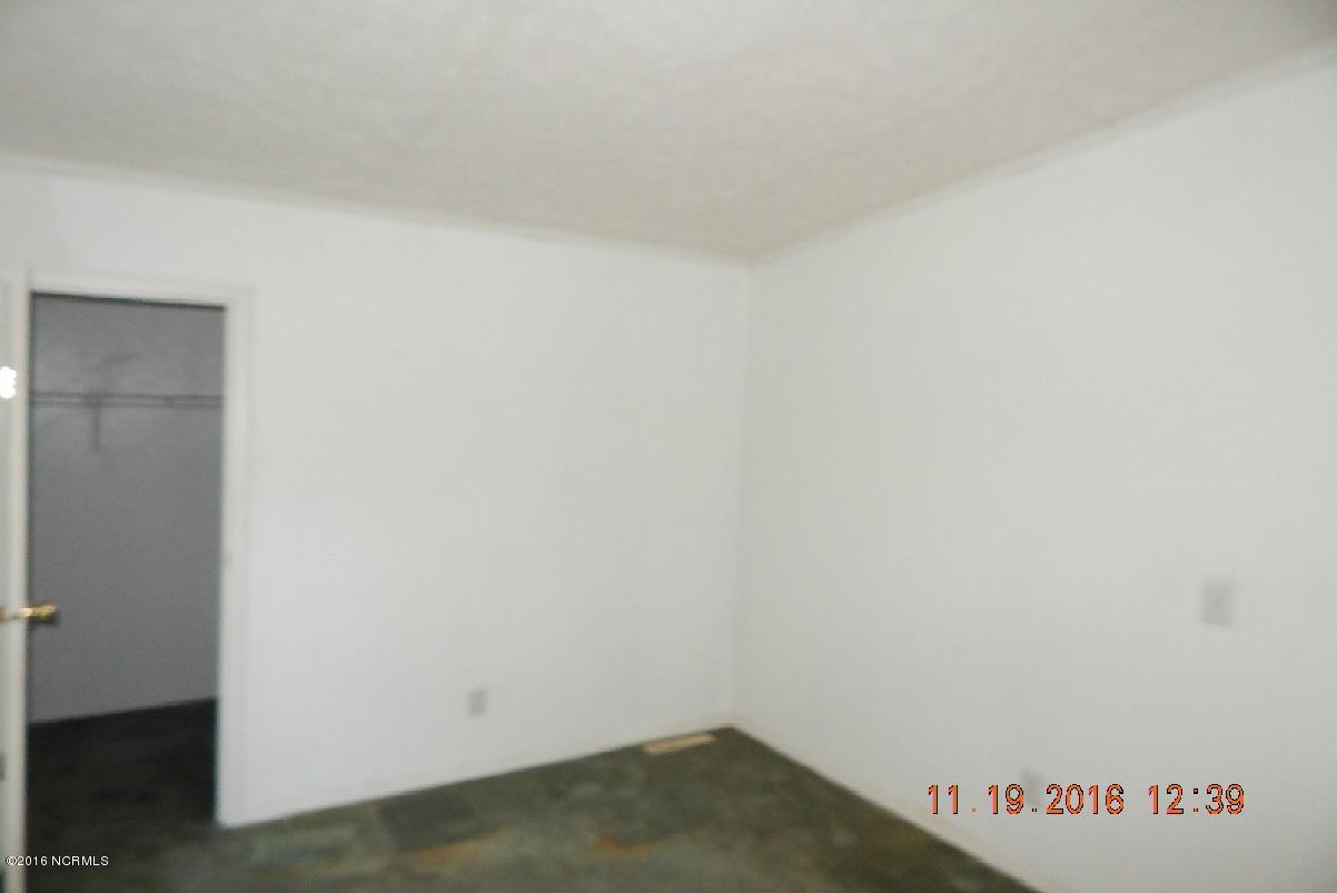 330 State Road Washington, NC 27889 - Photo 12 of 12 Bedroom 4